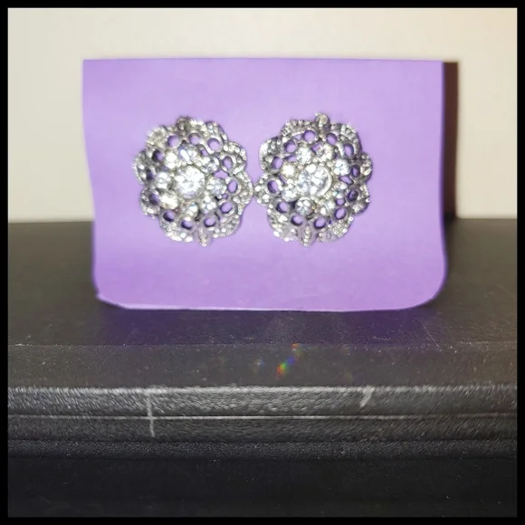 Vintage Bold Rhinestone Earrings - Picture 1 of 5